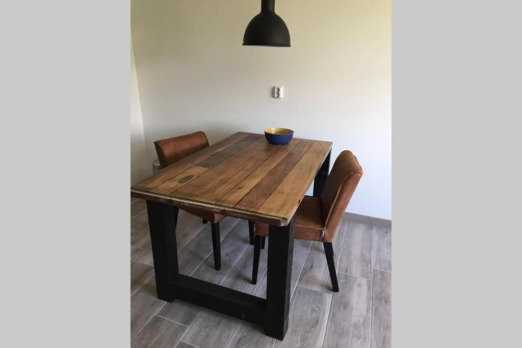 Bungalow Op Bedrijf Met Melkkoeien 德科克斯多普 外观 照片