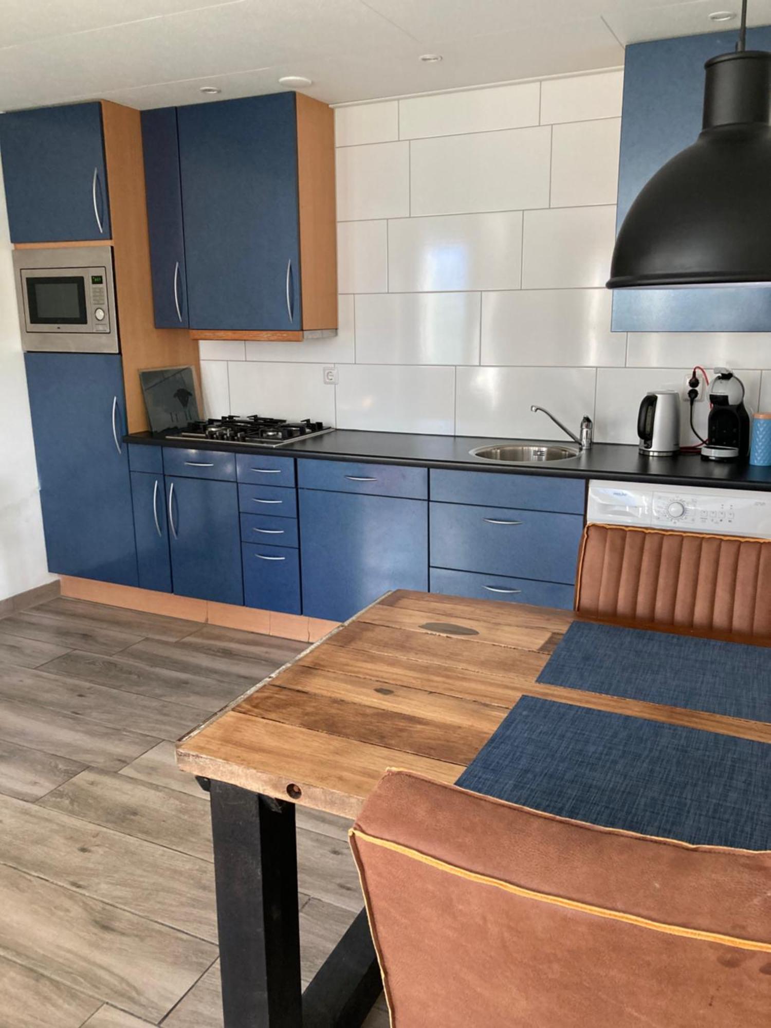 Bungalow Op Bedrijf Met Melkkoeien 德科克斯多普 外观 照片