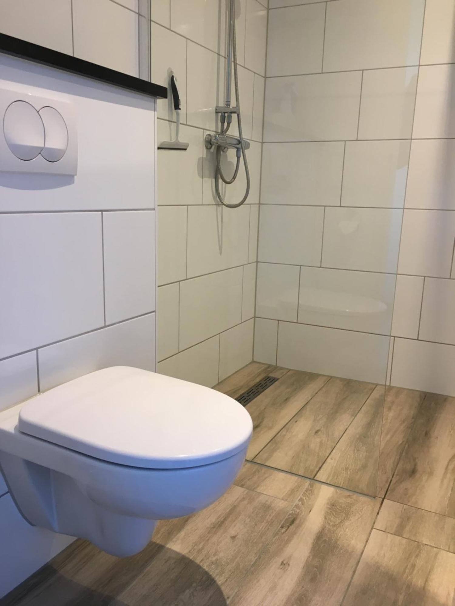 Bungalow Op Bedrijf Met Melkkoeien 德科克斯多普 外观 照片